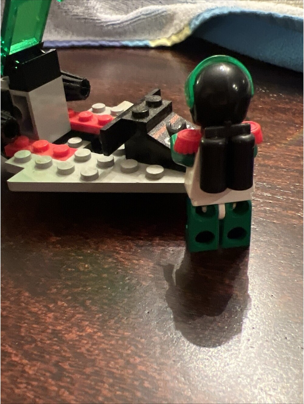 Vintage 1991 LEGO Blacktron ll Solar Scout 1463 Complete mini figure space polic - Picture 8 of 9
